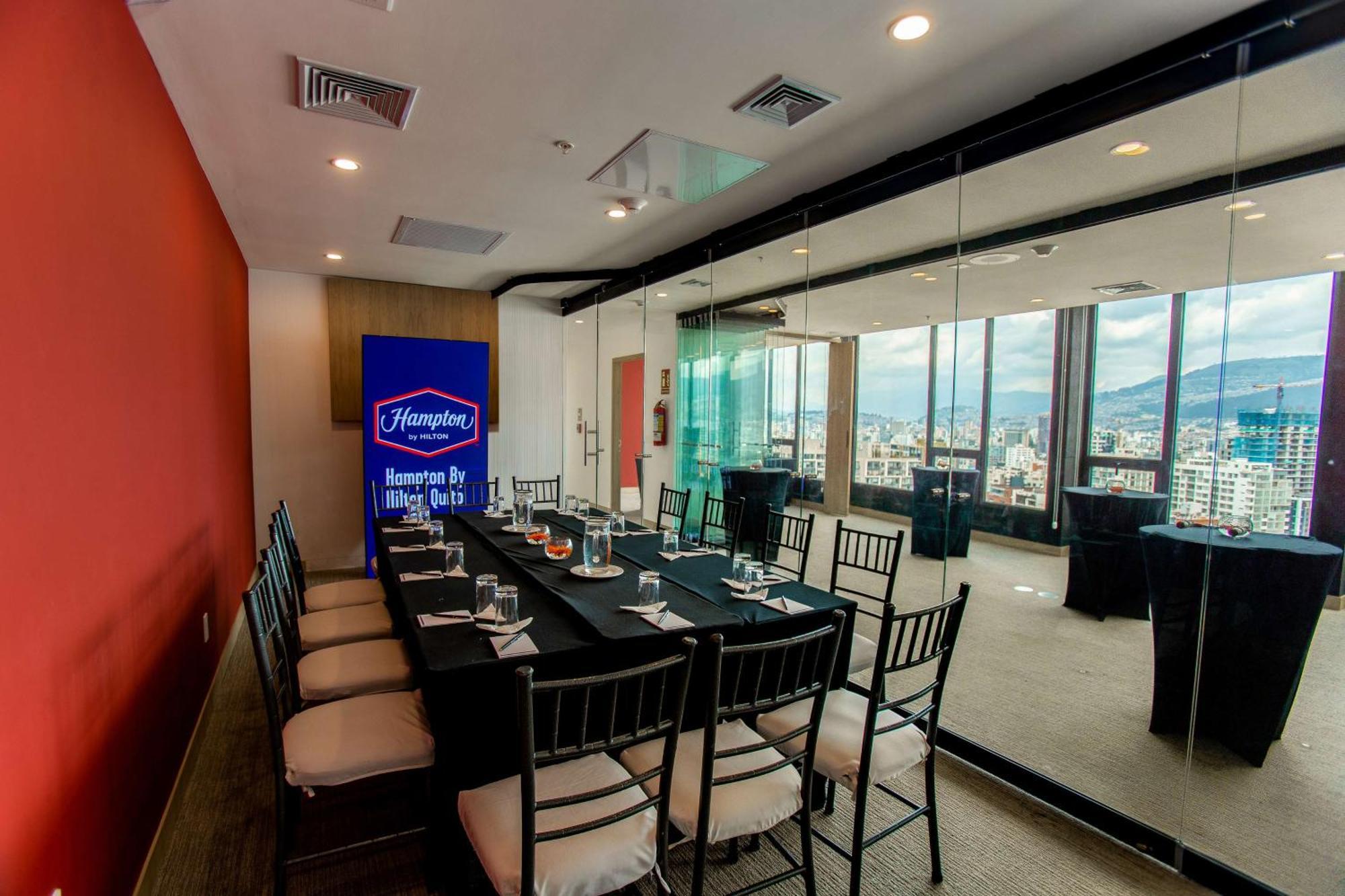 Hampton By Hilton Quito La Carolina Park Otel Dış mekan fotoğraf