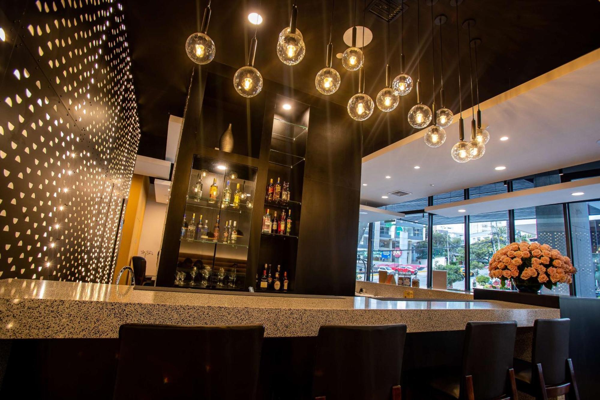 Hampton By Hilton Quito La Carolina Park Otel Dış mekan fotoğraf