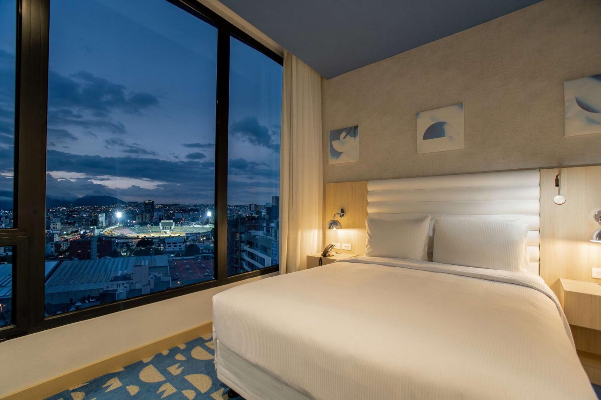 Hampton By Hilton Quito La Carolina Park Otel Dış mekan fotoğraf